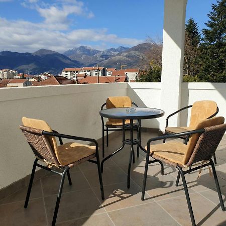 Apartments Jadran Тиват Екстер'єр фото