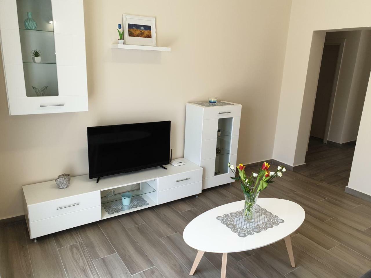 Apartments Jadran Тиват Екстер'єр фото