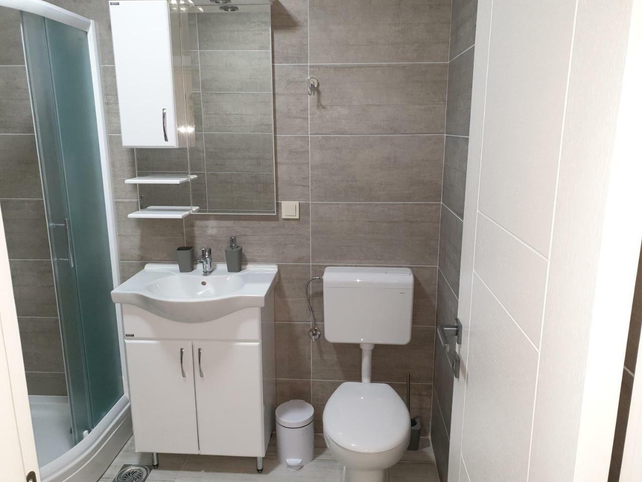 Apartments Jadran Тиват Екстер'єр фото