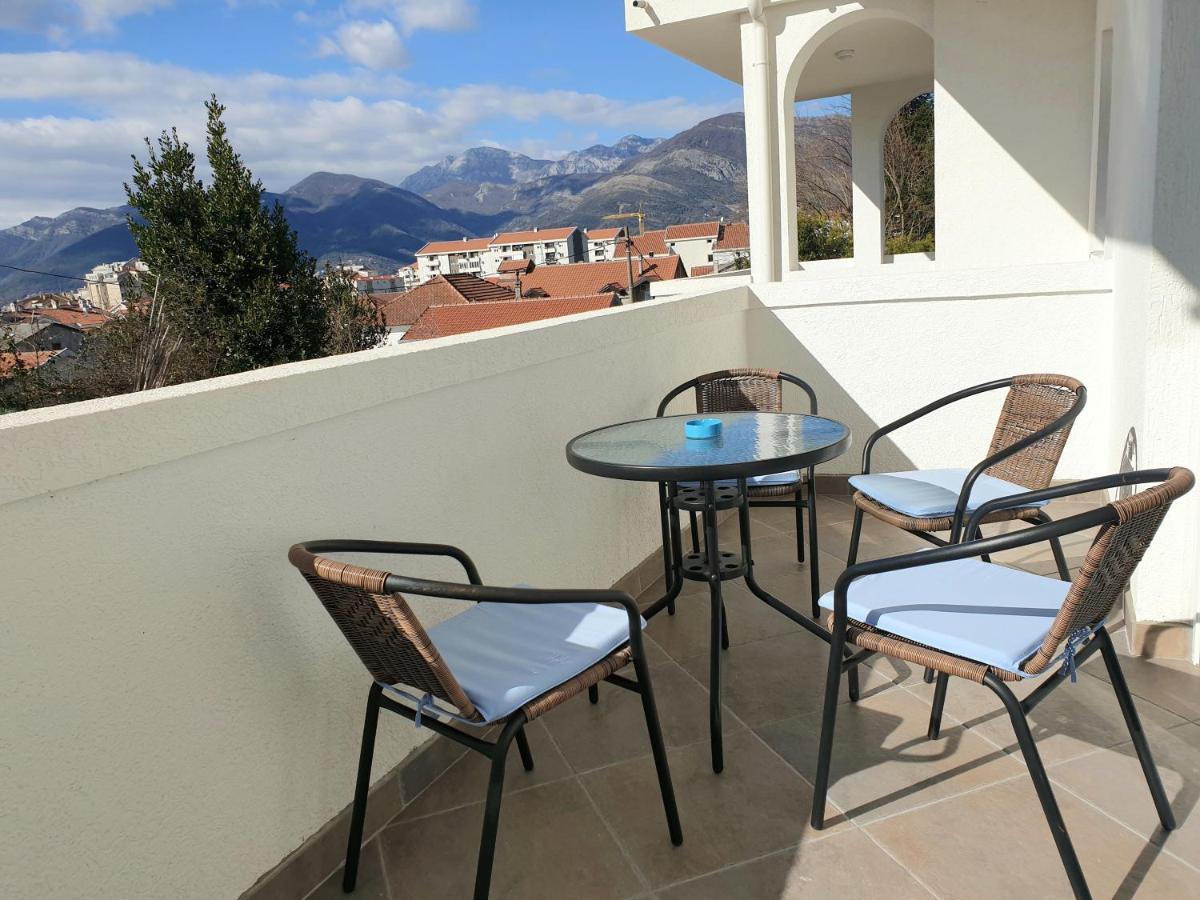 Apartments Jadran Тиват Екстер'єр фото
